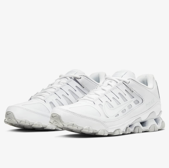 Nike Reax 8 youth size 6.5 - Picture 3 of 6